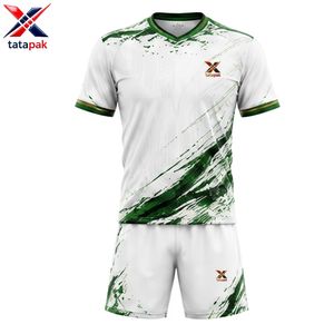 Nueva Camiseta de Fútbol 100% Poliéster, Diseño de Logotipo Personalizado, Uniforme de Fútbol para Adultos, Ropa Deportiva Transpirable de Secado Rápido, Venta al Por Mayor OEM - Product Image 4