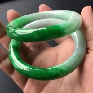 กำไลข้อมือเรซิ่นทำมือ กำไลแฟชั่นเรซิ่นดีไซน์เนอร์ กำไลเรซิ่นหลากสี กำไลเรซิ่นพรีเมียม กำไลเรซิ่นดีไซน์โดดเด่น - Product Image 1