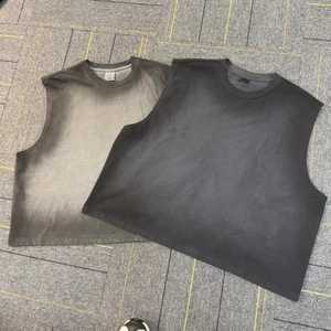 เสื้อกล้ามผู้ชายระบายอากาศได้ดีสำหรับฤดูร้อน ผ้าฝ้ายถักน้ำหนัก 220 กรัม สวมใส่สบาย ขายส่ง ปรับแต่งได้ - Product Image 1