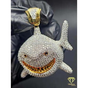 Collier Hip Hop de luxe avec pendentif requin de dessin animé, finition or et argent, incrusté de pierres, pendentif dents de requin incrusté de pierres, dessin animé premium - Product Image 4