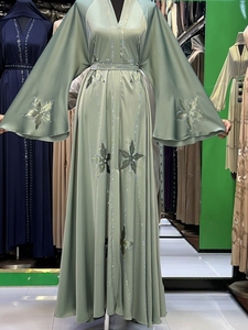 Abaya Musulmana Tradicional de Manga Larga con Cuentas y Lentejuelas, Estilo Dubai, Hecha a Mano, para Bodas, Transpirable, con Cuello en V, Venta al Por Mayor - Product Image 3