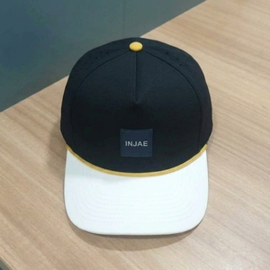 Casquette de golf 5 panneaux personnalisée OEM, perforée, découpée au laser, visière pré-courbée, structurée, faible MOQ, fournisseur ODM - Product Image 4