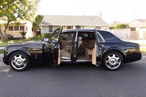 รถโรลส์-รอยซ์ แฟนธอม ปี 2006 มือสอง สภาพดี ราคาสุดคุ้ม - Product Image 3