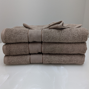 High Demand Luxury 100% Cotton <b>Towels</b> <b>Set</b> - 450 GSM <b>bath</b> hand face tiered pricing and customization available - Product Image 4