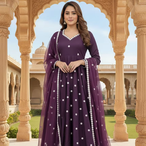 Conjunto de Traje Anarkali Morado con Dupatta Bordada, Estilo Bollywood, Vestido Largo de Algodón y Seda para Mujer, Ropa Étnica India, Venta al Por Mayor - Product Image 1