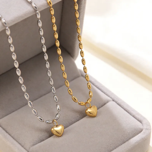 Collar con forma de corazón para mujer con diseño tridimensional en acero inoxidable 304 con revestimiento PVD chapado en oro real de 18 quilates - Product Image 5