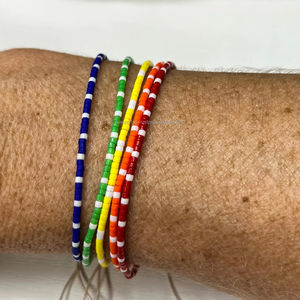 ชุดกำไลข้อมือลูกปัดหลากสีแบบยูนิเซ็กซ์ ทำด้วยมือ ปรับขนาดได้ กำไลมิตรภาพ สีสันตามสั่ง ของขวัญสุดหรู - Product Image 3