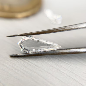 Diamante Cultivado en Laboratorio de 1.5ct, Corte Escudo, Claridad VS, Color EF, Corte Excelente, Certificado IGI, Diamante Suelto Personalizado de Estilo Antiguo para Joyería - Product Image 3