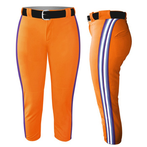 Uniformes de Béisbol Personalizados Sublimados de Poliéster de Alta Calidad - Camisetas Transpirables con Cuello en V y Botones Completos, Pantalones con Franjas Laterales a Juego - Product Image 6