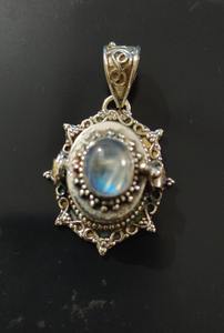 NIKHIL GEMS Elegant Vintage Moonstone Pendant Sterling <b>Silver</b> Handmade Storage Box <b>Locket</b> Jewelry Engagement Gift Third Party - Product Image 3