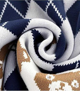 Cárdigan de punto sin mangas transpirable de primera calidad para hombre, chaleco suéter con botones y cuello en V, tops de moda europea de alta gama - Product Image 2