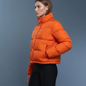 Chaqueta Acolchada para Mujer al por Mayor, 100% Poliéster, Ligera, Impermeable, Resistente al Viento, Forro de Algodón Ecológico, Logotipo Bordado 2 - Product Image 3