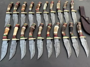 Cuchillo de caza utilitario de acero de Damasco, punta caída, espiga completa, mango de asta de ciervo, 7 pulgadas, grado industrial, venta al por mayor - Product Image 1