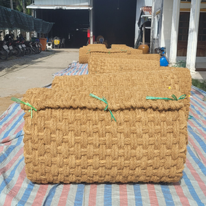 Toile de paillage en fibre de coco pour aménagement paysager, contrôle de l'érosion du sol, couverture de paillis écologique, feuille de coco naturelle OEM - Product Image 3