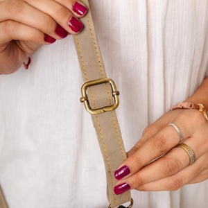 กระเป๋าถือผู้หญิงหนังแท้หรูหราปรับแต่งได้สไตล์วินเทจโบฮีเมียนแบบ Preppy ออกแบบสายเดี่ยวสำหรับฤดูใบไม้ร่วงฤดูหนาวแฟชั่น - Product Image 5