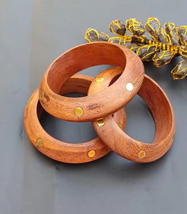 กำไลไม้ทำมือฝังทองเหลือง งานฝีมือธรรมชาติ เครื่องประดับสไตล์โบโฮ - Product Image 1