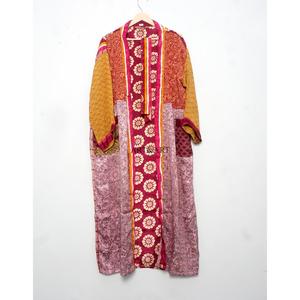 Kimono de seda largo hecho a mano, estilo vintage con patchwork, túnica modesta para damas de honor, talla única, ropa de dormir para mujer, alta calidad, el más vendido. - Product Image 3