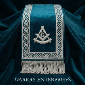 Écharpe maçonnique de qualité supérieure, brodée à la main avec fil d'argent, en velours, ornée de fils de bullion, pour regalia et usage fraternel de loge, service personnalisé - Product Image 1