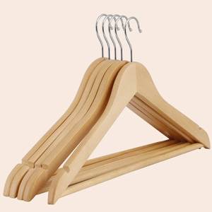 Cintres modernes de luxe en bois, cintres en bois faits à la main, cintres en bois avec crochets en fer, cintres pour l'organisation et le rangement à domicile - Product Image 1