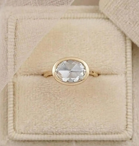 Bague Solitaire de Mariage en Or Massif 10K 14K 18K Certifiée IGI, Diamant de Laboratoire Taille Rose Ovale, Pureté DEF Couleur VS VVS, Monture Bezel - Product Image 1