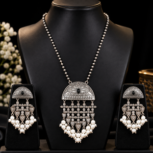 Conjunto de Collar y Pendientes Estilo Boho Chapado en Oro de 24K con Zirconia Engastada, Diseño Clásico para Parejas, Ideal para Fiestas y Bodas - Product Image 4