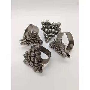 Anillo de Servilleta de Metal para Decoración de Comedor Moderno, para una Presentación Elegante de la Mesa, para Bodas, Fiestas, Eventos y Banquetes - Product Image 2
