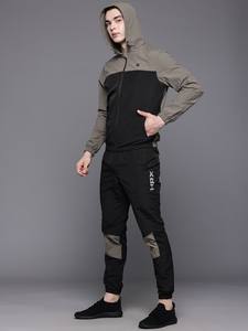 Verified Supplier Pakistan Nylon Jogging Suits <b>Windbreaker</b> Tracksuits Set <b>Black</b> with Custom logo Embroidery Patch Sweatsuits - Product Image 2