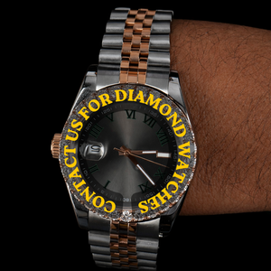 Montre pour femme avec bracelet en acier inoxydable bicolore sur mesure, lunette ronde uniquement, cadran en verre avec diamants moissanite et chiffres romains - Product Image 1