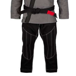 Conjuntos de Karate Gi Personalizados de Alta Calidad Directo de Fábrica, Uniformes de Karate Rojos Personalizados de Secado Rápido y Transpirables para Adultos Unisex - Product Image 5