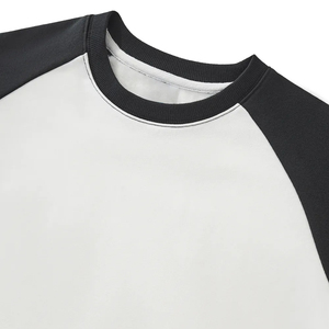 Custom Logo Hoodie 100 Cotton 360GSM Cropped <b>T</b>-<b>Shirt</b> for Women Long <b>Raglan</b> Sleeve Loose Fit Plain Dyed Blend Terry Sweatshirt - Product Image 3