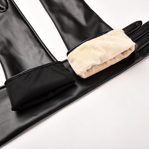 Guantes Largos de Seguridad Clásicos para Mujer, de Cuero PU, con Dedos Completos, con Tachuelas, Táctiles, Térmicos, Ecológicos, para Invierno, Viajes y Actividades al Aire Libre - Product Image 6