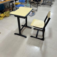 Meubles scolaires, bureau et chaise individuels pour enfants, ensemble de table et de chaise scolaire pour les élèves, salle de classe
