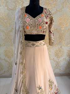 Lehenga Choli Dupatta de Diseño Indio-Pakistaní, Georgette Sintético con Bordado, para Ocasiones Especiales de Invierno, Bodas de Verano, Fiestas, Estilo Bollywood - Product Image 3