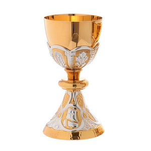 Cáliz de latón de alta calidad para rituales sagrados, cáliz artesanal de calidad superior, copa religiosa perfecta para la comunión y uso en el altar. - Product Image 5