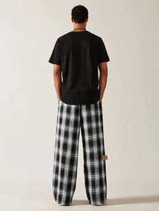 Pantalones a Cuadros Blancos y Negros para Hombre, de Pierna Ancha, Cintura Elástica, Corte Holgado Informal, con Parche con Logotipo, 100% Algodón - Product Image 2