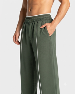 Ensemble de survêtement personnalisé vert surdimensionné pour hommes avec lignes contrastées – Qualité supérieure en molleton de coton (hoodie et pantalon large) - Product Image 5