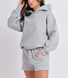 Ensemble 2 pièces pour femme : sweat à capuche et short, avec logo brodé personnalisé, style streetwear hip-hop, coupe classique - Product Image 5