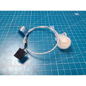 Sonda de Sensor de Temperatura TÉCNICA TFP-T-B-2M-PNP, Usada como Pieza de Repuesto para Equipos Semiconductores Antiguos - Product Image 5
