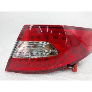 Luz Trasera Derecha Usada Optima 924022T0 - Product Image 2