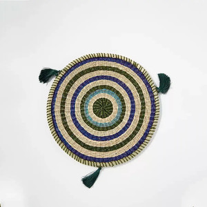 Assiette d'herbe d'amandier avec motifs circulaires colorés pour ranger des objets ou décoration murale, dernier modèle de vente en gros - Product Image 2