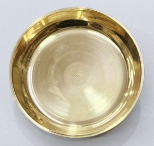 Ensemble de bols de service traditionnels en laiton – Bols dorés imprimés de 250 ml pour le service des aliments par MHQ Traders PVT LTD - Product Image 1