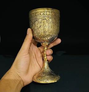 Gobelet en laiton, calice traditionnel artisanal, coupe à boire antique, vaisselle décorée, décoration médiévale élégante, objet de décoration classique - Product Image 2
