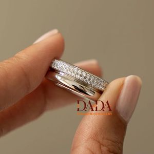 Bague large tendance en diamant de laboratoire pour femme, bijoux de créateur contemporains pour le quotidien - Product Image 6