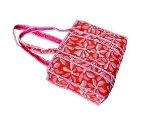 Sac fourre-tout en coton matelassé à fleurs fait main Niharo N-TB-28 en gros |   Sac à bandoulière en tissu imprimé réutilisable |   Vêtements de plage pour femmes - Product Image 2