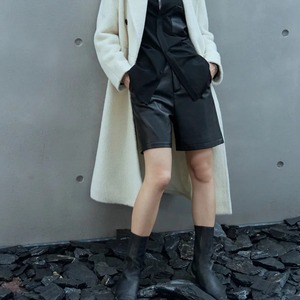 Spring European America Style <b>Women's</b> Genuine <b>Leather</b> <b>Shorts</b> Handsome Straight Skinny Fit Solid Color Breathable Nonwoven Belt - Product Image 4