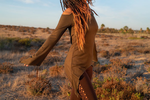 เสื้อแฟรี่โคลด์เชลอร์ท็อป โบโฮ พิกซี่ แขนบาน สไตล์เอลฟ์ สำหรับงานเทศกาลในป่า เสื้อผ้าเบาสบาย ระบายอากาศได้ดี สไตล์โบฮีเมียน - Product Image 4