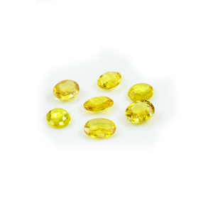 พลอยแซฟไฟร์สีเหลืองธรรมชาติทรงรีเหลี่ยมเจียระไนขนาด 3x4 มม. พลอยแซฟไฟร์สีเหลืองธรรมชาติทรงเหลี่ยมเจียระไนสำหรับทำเครื่องประดับ - Product Image 4