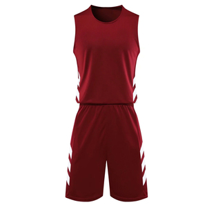 Ensemble de maillot de basket-ball rouge unisexe à manches courtes, col en V, tissu respirant en polyester, vêtements de sport pour toutes les saisons, design rayé - Product Image 1