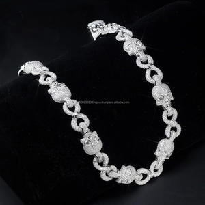 Magnifique collier chaîne cubaine en argent sterling 925 avec crâne glacé en moissanite, bijoux gothiques pour hommes, hip-hop, occasion de fête, cadeau - Product Image 1
