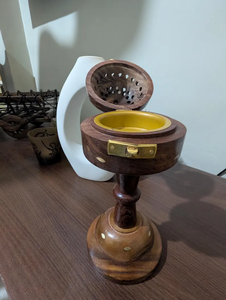 Quemador de incienso árabe de madera especial para Ramadán con soporte de incienso premium de acrílico Medkhan. - Product Image 4